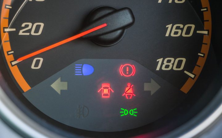 CANbus hibaüzenet LED izzó után: mi okozza és mi a megoldás?